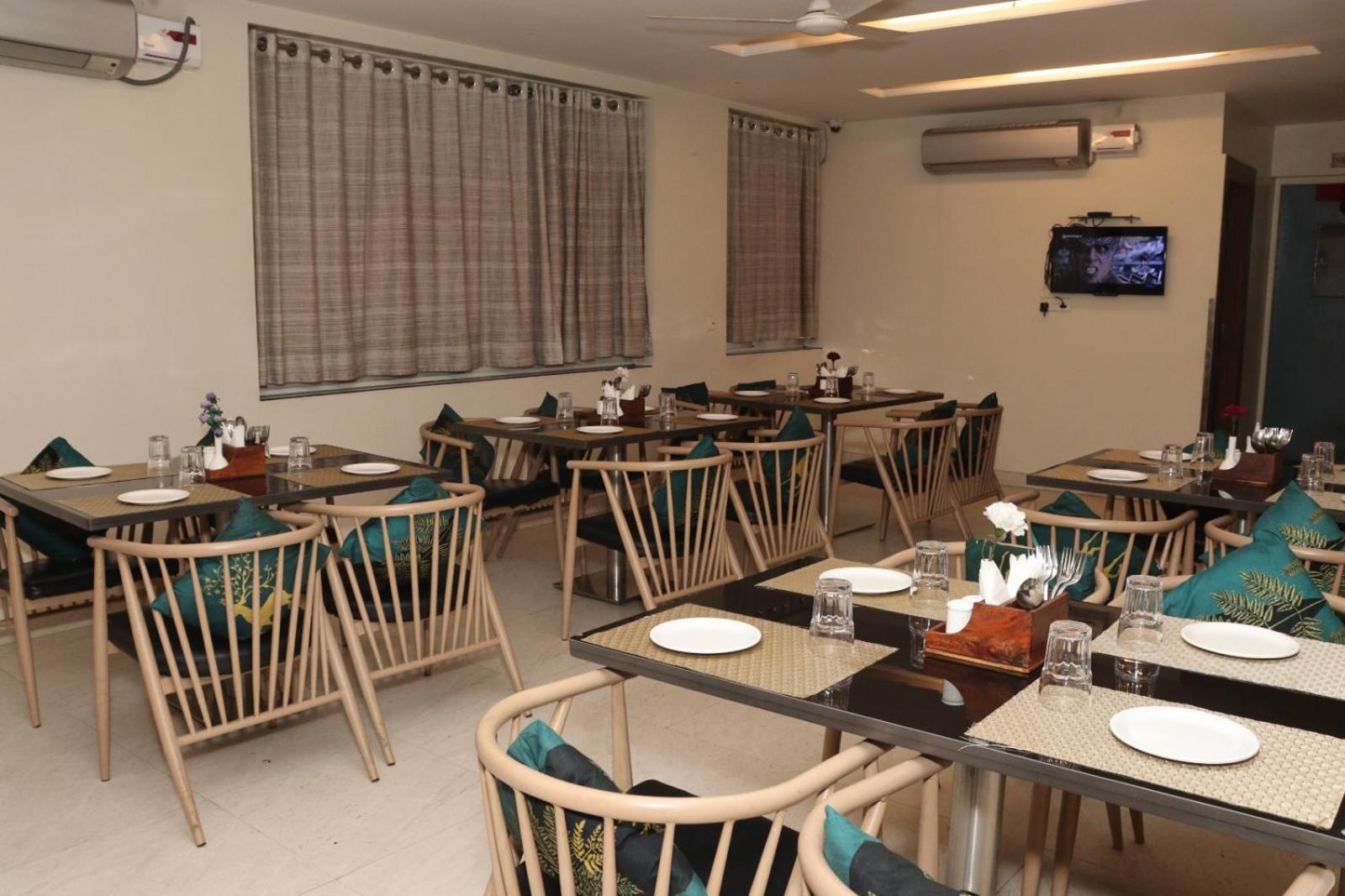 Hotel Raviraj, Chhatrapati Sambhaji Nagar Aurangabad  Bagian luar foto