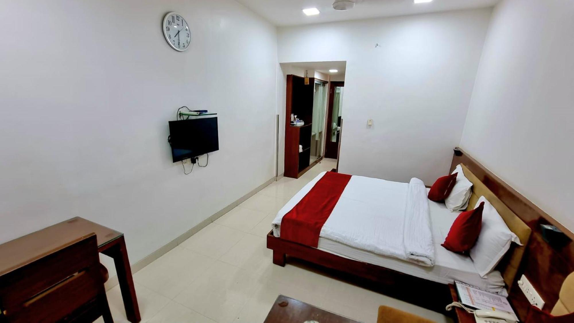 Hotel Raviraj, Chhatrapati Sambhaji Nagar Aurangabad  Bagian luar foto
