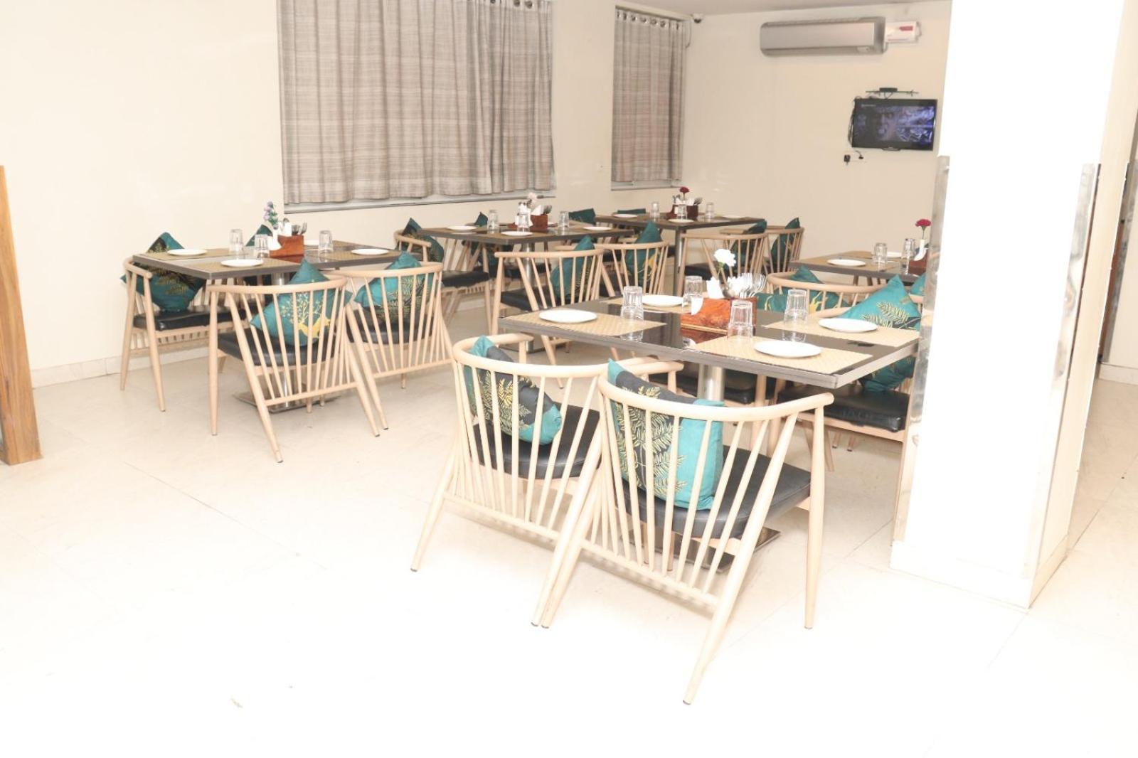 Hotel Raviraj, Chhatrapati Sambhaji Nagar Aurangabad  Bagian luar foto